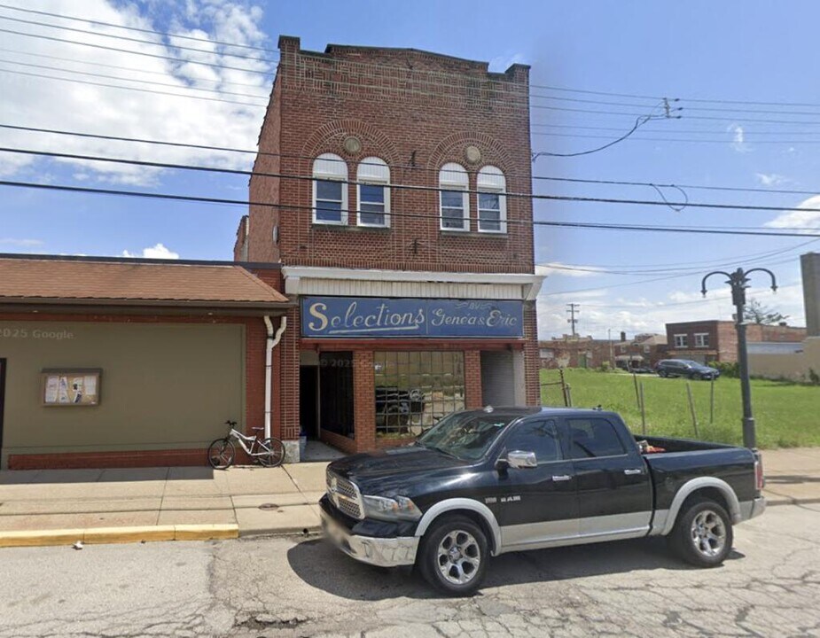 534 Miller Ave in Clairton, PA - Building Photo