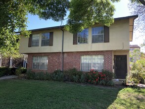 686 Reseda Dr in Sunnyvale, CA - Building Photo - Building Photo