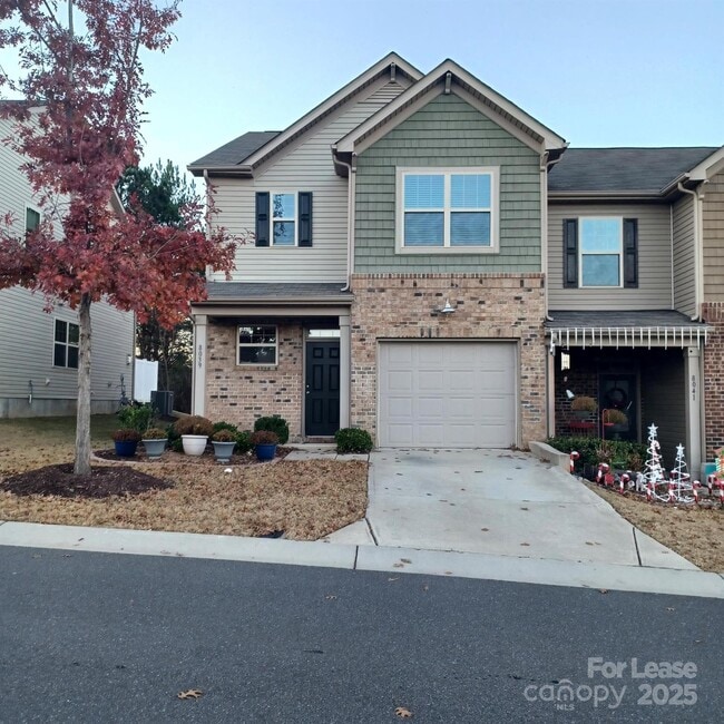 property at 8039 Scarlet Oak Ter