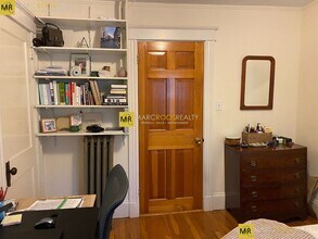 21 Sartwell Ave in Somerville, MA - Building Photo - Building Photo