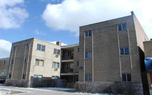 7309 N Damen Ave in Chicago, IL - Building Photo