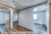 1111 N Garfield Ave photo'