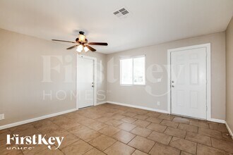 4138 E Bluefield Ave in Phoenix, AZ - Building Photo - Building Photo