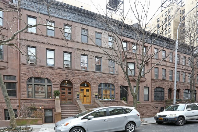 336 W 84th St in New York, NY - Building Photo - Building Photo