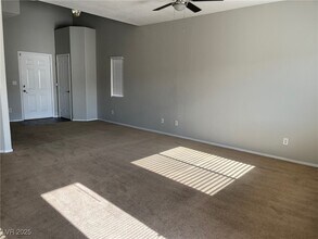 8037 Peaceful Village Pl in Las Vegas, NV - Building Photo - Building Photo
