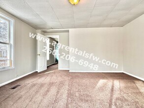 303 E Butler St in Fort Wayne, IN - Building Photo - Building Photo