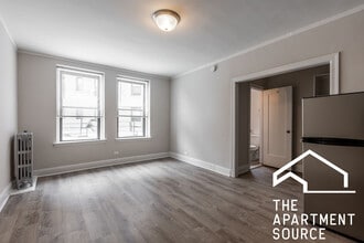 2775 N Milwaukee Ave, Unit 1 in Chicago, IL - Foto de edificio - Building Photo