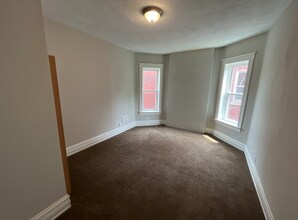 3214 Natural Bridge Ave in St. Louis, MO - Building Photo - Building Photo
