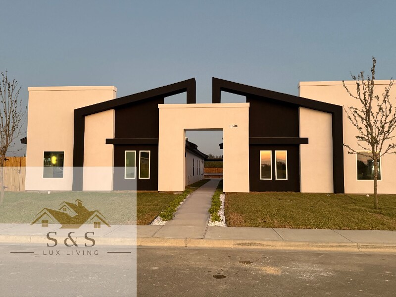 11306 N 24th St in McAllen, TX - Building Photo