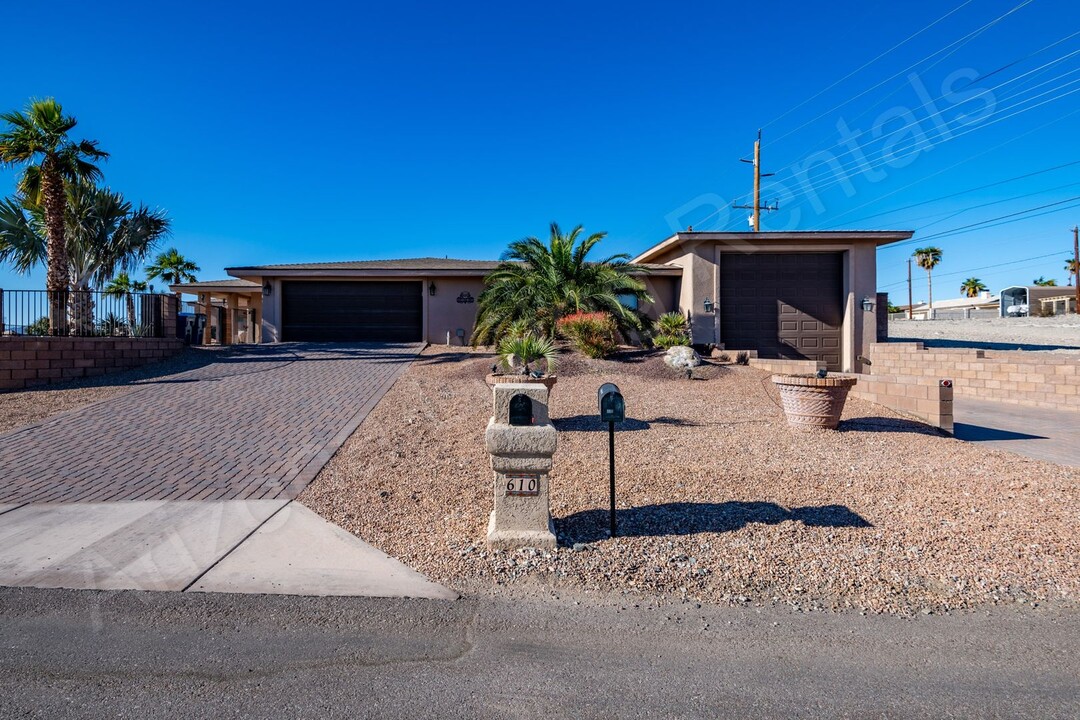 620 Sand Dab Dr in Lake Havasu City, AZ - Building Photo