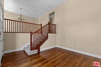 6021 Dawn Crk in Los Angeles, CA - Building Photo - Building Photo