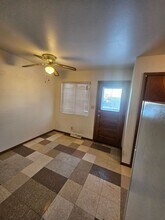 650-670 S 60th St. (9 Unit) in West Allis, WI - Building Photo - Interior Photo