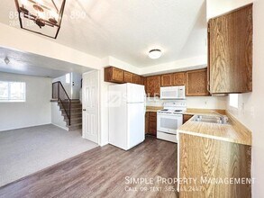 890 E 200 N in Kaysville, UT - Building Photo - Building Photo