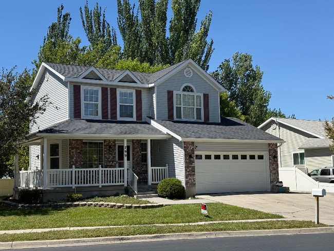 799 Country Club Dr in Stansbury Park, UT - Building Photo - Building Photo