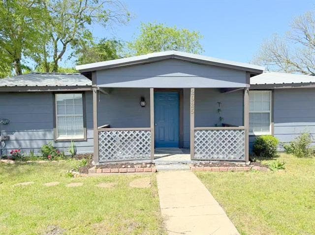 property at 2925 Janet Dr