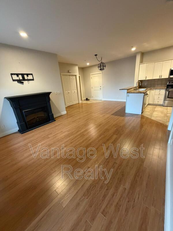 2551-2551 Shoreline Dr in Lake Country, BC - Building Photo - Building Photo