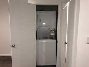 1740 Preuss Rd, Unit ADU in Los Angeles, CA - Building Photo - Building Photo