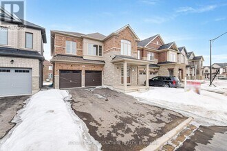 46 Eastman Dr in Brampton, ON - Building Photo - Building Photo