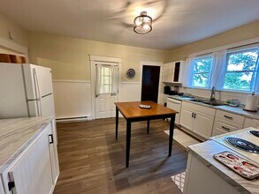 1039 Governor Harrison Pkwy in Brodnax, VA - Building Photo - Building Photo
