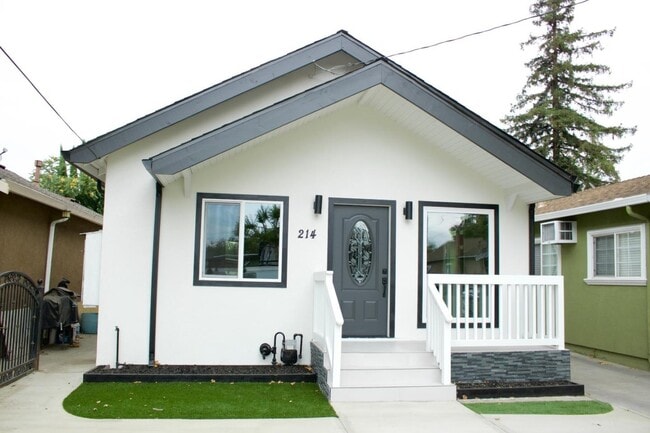 property at 214 S 22nd St