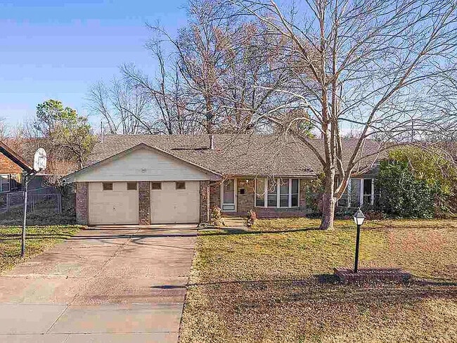 property at 701 N Dryden Cir