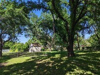 2111 Laura Ln photo'