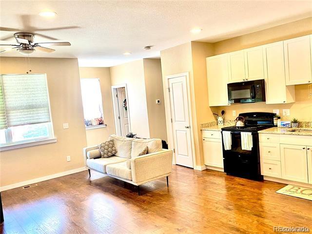 283 S 4th Ct in Deer Trail, CO - Building Photo - Building Photo