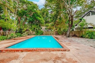 3656 Avocado Ave in Miami, FL - Building Photo - Building Photo