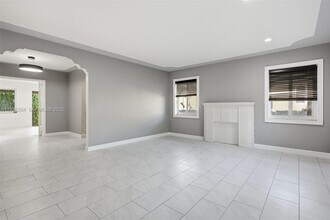 2120 SW 16th St in Miami, FL - Building Photo - Building Photo