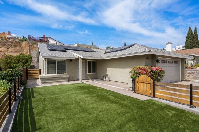 5852 Division St in San Diego, CA - Building Photo - Building Photo