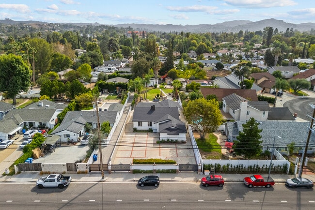 property at 23036 Burbank Blvd