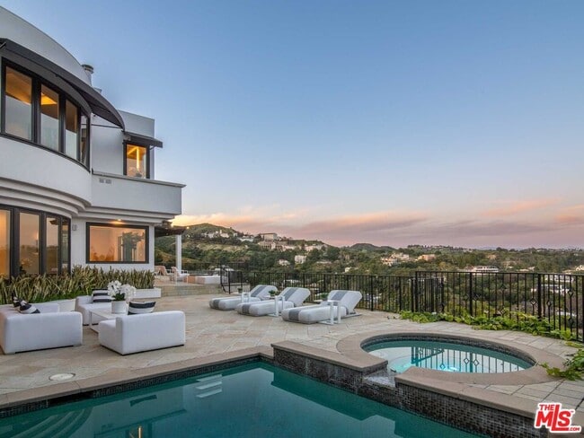 property at 930 N Tigertail Rd