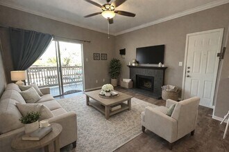 4041 Drake St, Unit 117 in Houston, TX - Building Photo - Building Photo