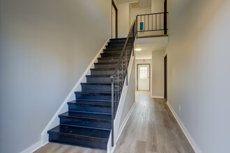 Rivershell Lansing Apartments in Lansing, MI - Building Photo - Interior Photo