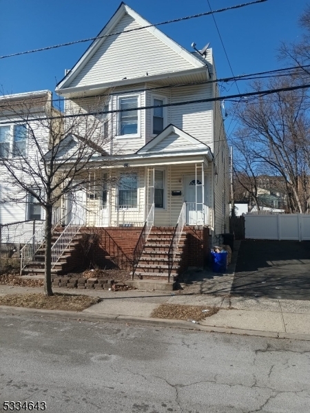 293 Ogden St in Orange, NJ - Building Photo