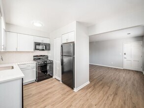 620 Riverview Dr in Columbus, OH - Building Photo - Building Photo