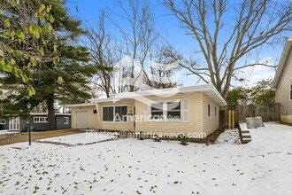 20 St Laurence Dr in Florissant, MO - Foto de edificio - Building Photo