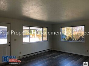 14460 SW 20th St in Beaverton, OR - Building Photo - Building Photo