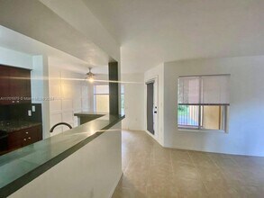 2460 NW 33rd St-Unit -1708 in Oakland Park, FL - Building Photo - Building Photo