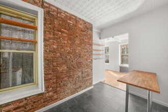 316 Mott St in New York, NY - Building Photo - Building Photo