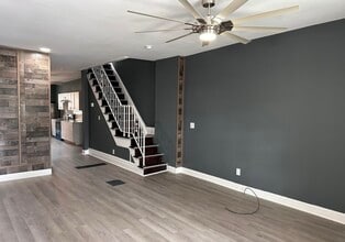 1804 Walnut St in Harrisburg, PA - Building Photo - Building Photo