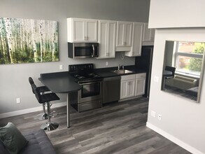 2630 Essex St SE in Minneapolis, MN - Building Photo - Building Photo