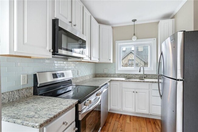 427 Spring St, Unit 2