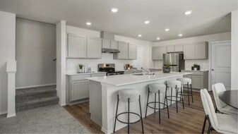 130 E Spirea Ln in Hayden, ID - Building Photo