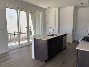 17215 E Alameda Pkwy in Aurora, CO - Building Photo - Building Photo