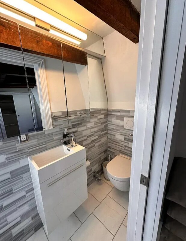 E. 75th St, 5th Ave in New York, NY - Foto de edificio - Building Photo