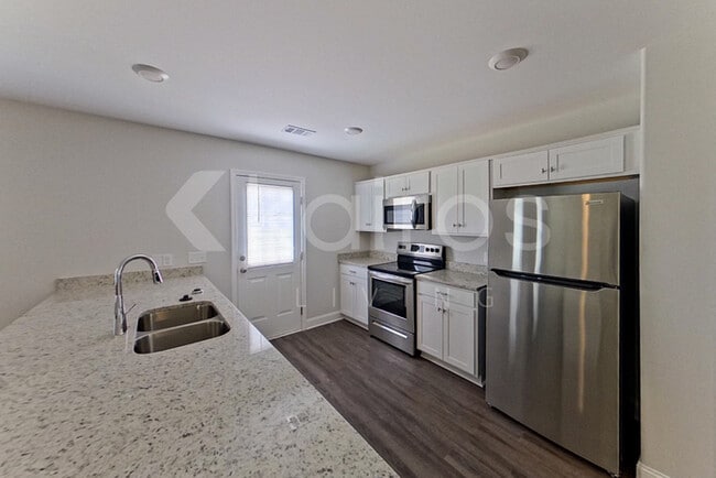 112 Mountain Holly Rd in Springfield, GA - Building Photo - Building Photo