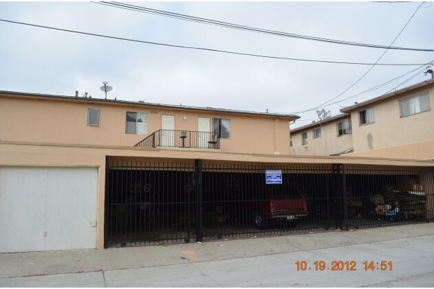 England Apartments in Inglewood, CA - Foto de edificio - Building Photo