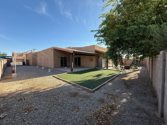 4674 W 27th Pl in Yuma, AZ - Building Photo - Building Photo