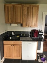 43 Nichols Ave, Unit 1 in Fairfield, CT - Foto de edificio - Building Photo